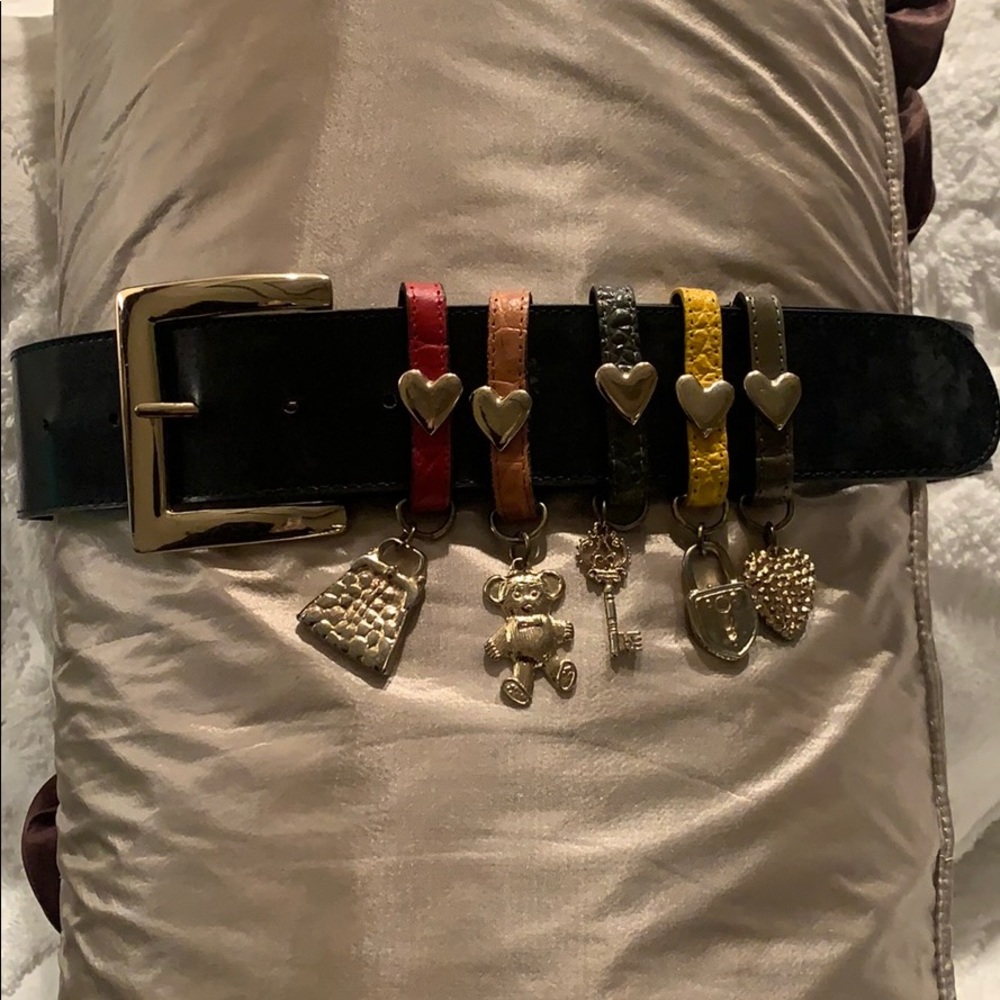Vintage express belt with charms Black leather